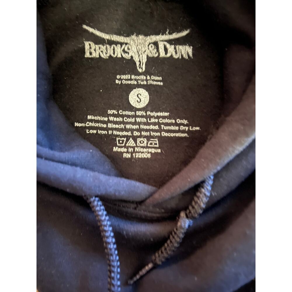 NWT Brooks & Dunn men's black sweatshirt hoodie size S - Picture 3 of 3